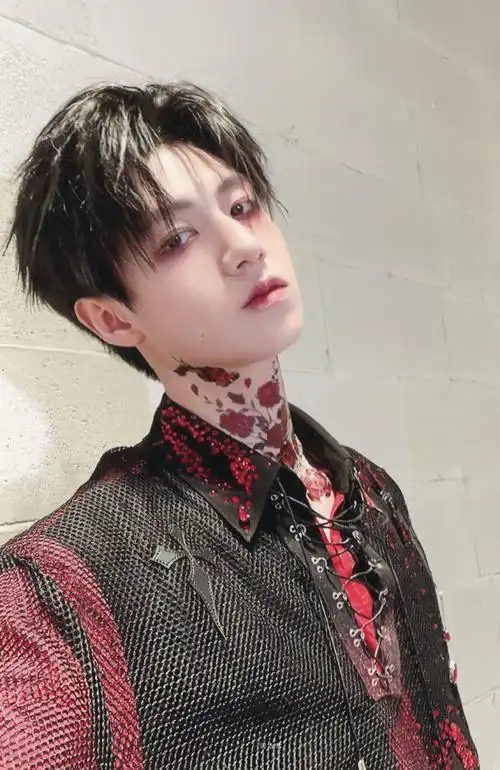 朱志鑫[超话]##朱志鑫1119逐梦环鑫##朱志鑫 三代唯一门面