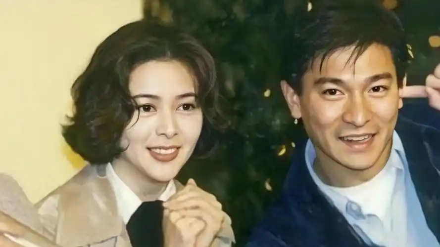 回顾朱丽倩的卑微让人看到了娱乐圈冰冷残酷的不公平