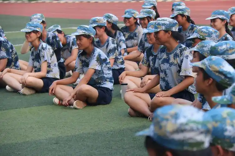 淮南文汇女子学校———军训开营第三天