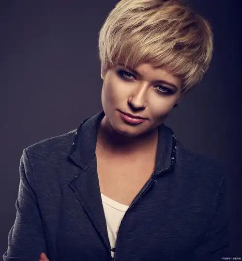 今年最洋气女短发推荐