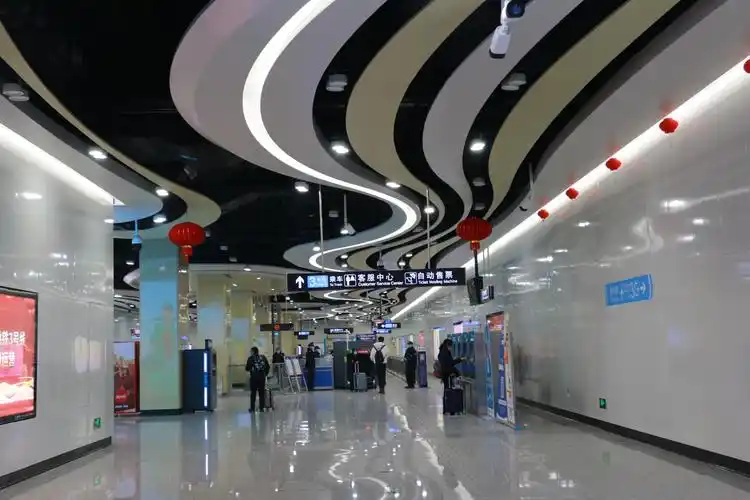 12.23星期三下午乘新开通的无锡地铁3号线去南方终点站硕放机场一瞥