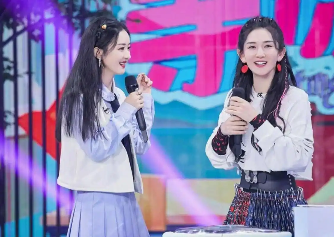 赵丽颖一秒听出谢娜的声音# 最新上线的萌探,给朋友打电话环节中