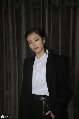 刘涛西装照合辑,梳"大背头"总裁范十足