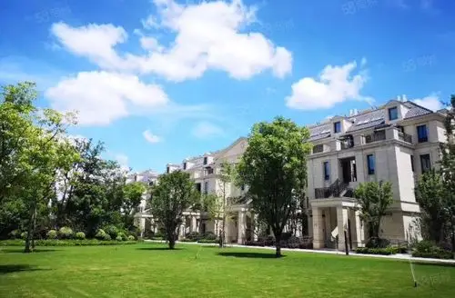 长泰西郊别墅~正规5室5厅~楼层好~户型方正~房龄新