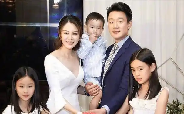 台偶剧第一男神,当之无愧的盛世美颜,可惜长了张嘴_贺军翔_阿猛