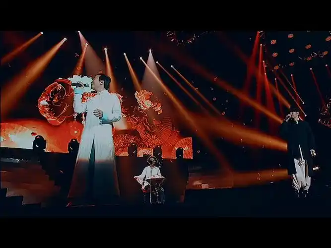 李玉刚,高进《刚好遇见你》,歌曲原唱和作者的首度合唱,两个人的互动