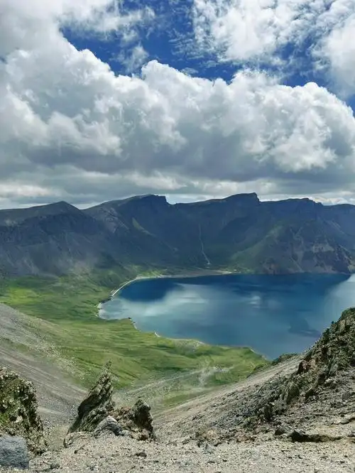 长白山北坡天池