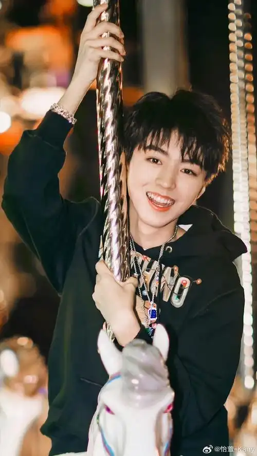 19岁的哥哥@tfboys-王俊凯