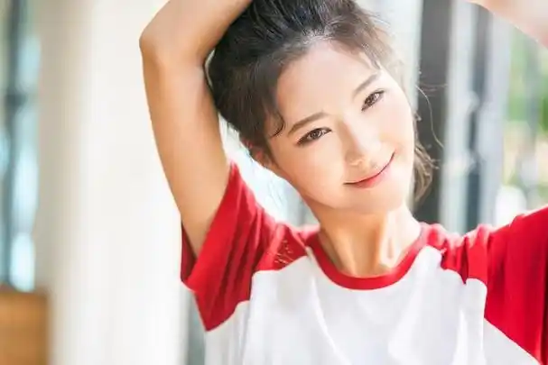 女性无论多大,记住坚持4个习惯,皮肤白皙水嫩