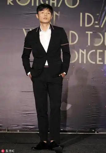 李荣浩 ronghao li的图片