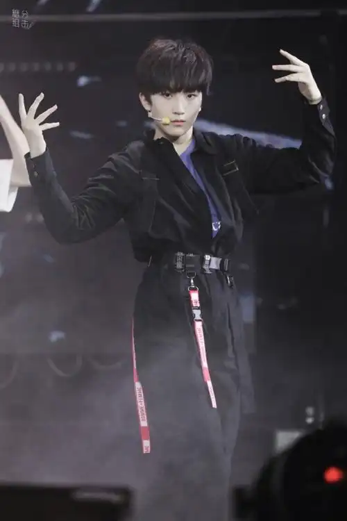 【赵冠羽】舞台