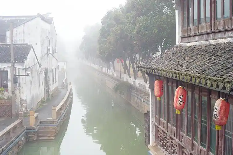 【江南烟雨时,薄雾锁平江摄影图片】风光摄影_太平洋电脑网摄影部落