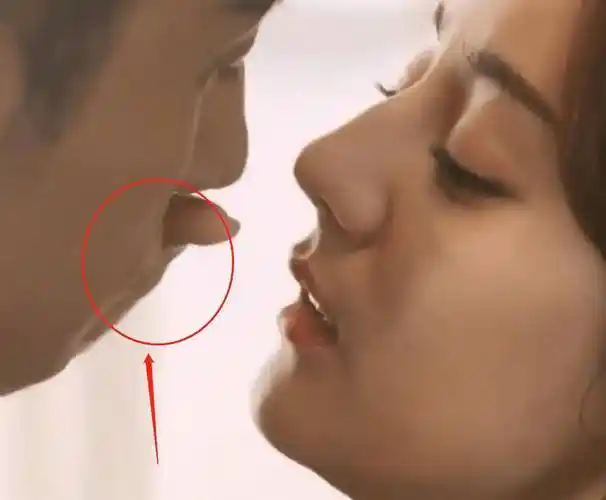 原创迪丽热巴新剧吻戏太撩人见她吻完的反应才懂啥是女演员的经验