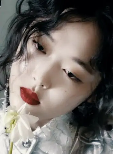 崔雪莉 崔真理 sulli 壁纸