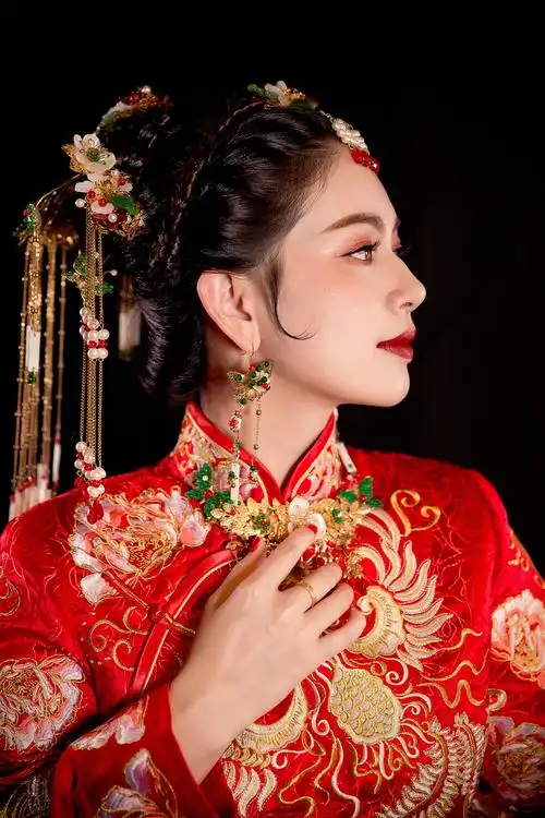 秀禾服及饰品试装拍摄