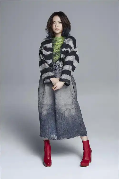 徐佳莹新专辑《心里学》第二波动感主打《现在不跳舞要干嘛》