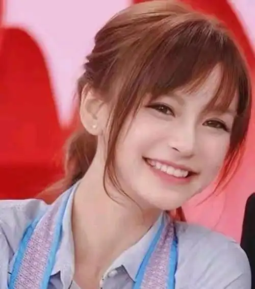 angelababy18岁在日本的旧照流出!无滤镜颜值能打