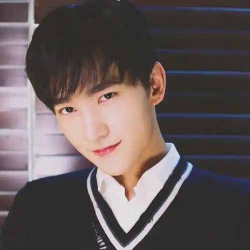 杨洋 咩咩 今天的小羊 太甜太可爱了辣.