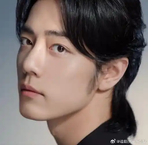 肖战长发回眸##肖战长发浅笑