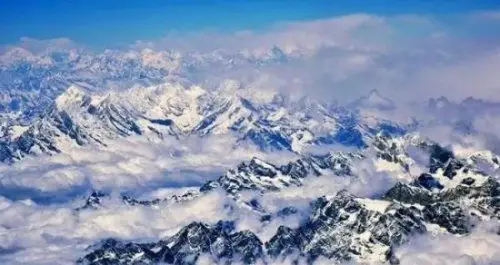 中国最长的山脉排名昆仑山横跨三省位居第一长2500千米