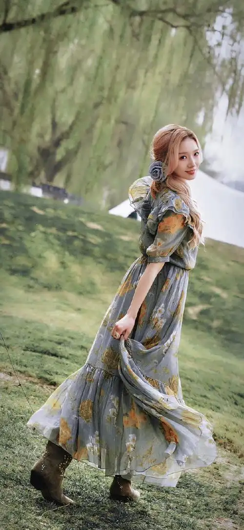 孟美岐超话·#和孟美岐的星岐旅行#    98·90|壁纸    @孟美岐