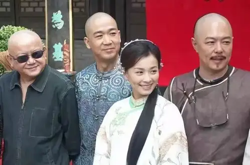 张庭老公林瑞阳和其他女子举止亲密她却熟视无睹