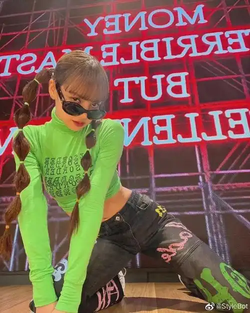 lisa舞蹈动作力度