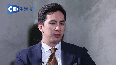 老外都忍不了的国人西装穿法,最受不了的是"裤衩"?