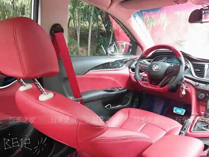 别克英朗改装案例酒红色内饰更骚气
