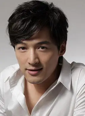 胡歌个人资料照片及家庭背景 胡歌出演的电视剧 胡歌女友是谁