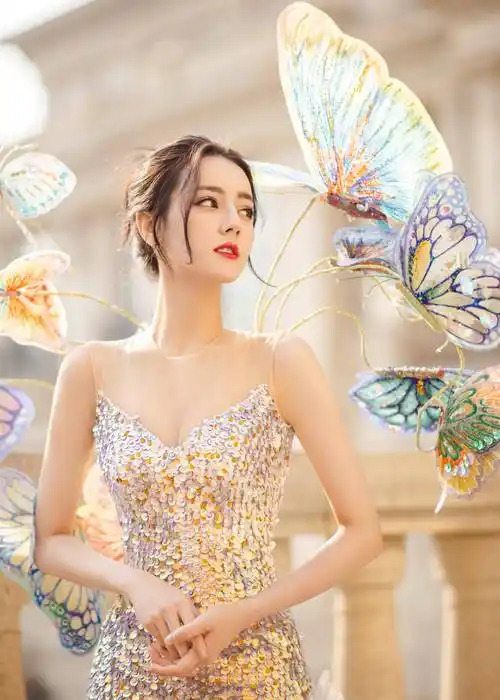 原创迪丽热巴部分红毯造型简直长在了我的审美点上