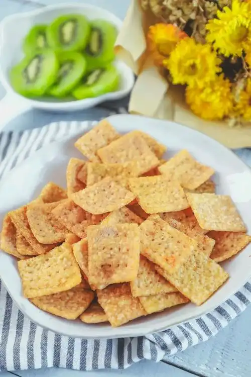 「小米锅巴」的做法 配方,松脆的声音清脆的口感,好吃到舔手指