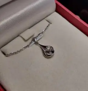 周大福骄人系列钻石吊坠