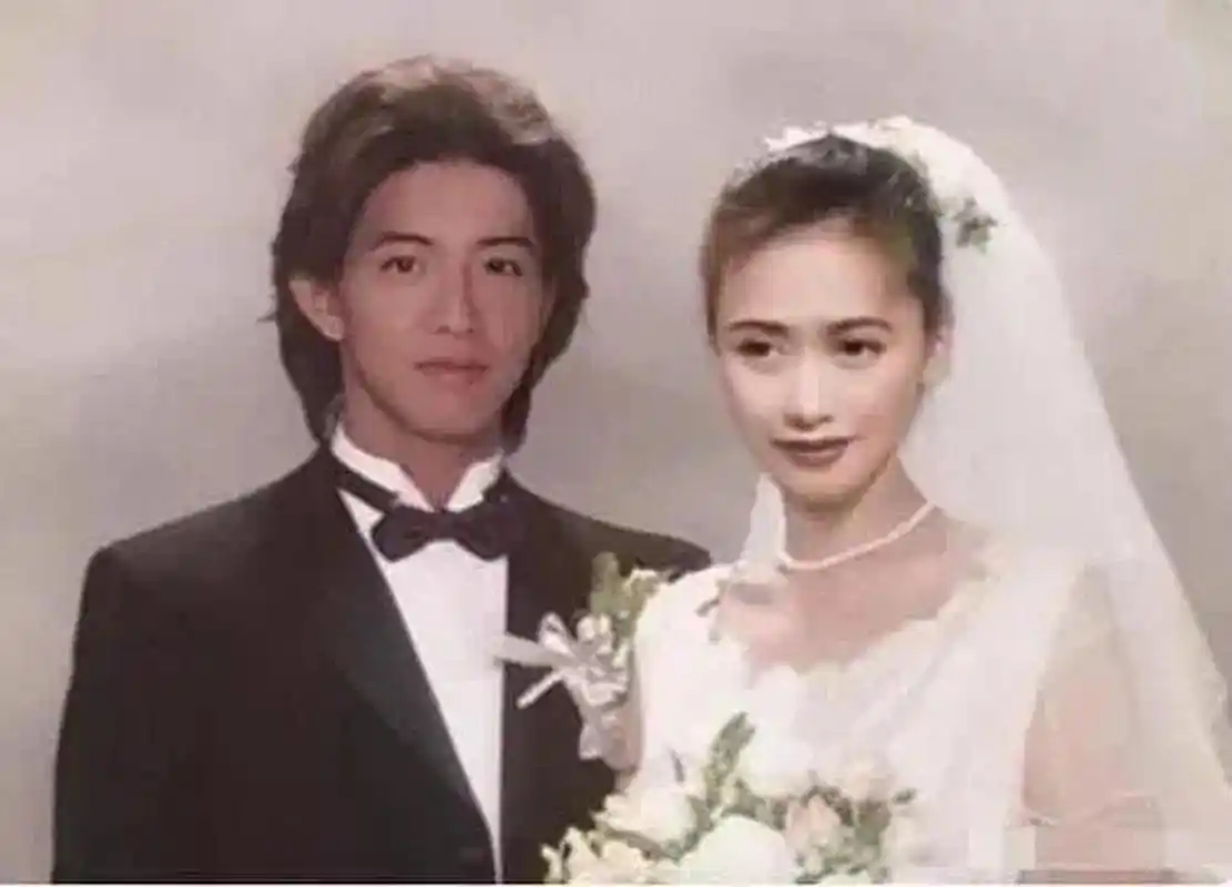 木村拓哉工藤静香结婚照,名副其实的神颜夫妇
