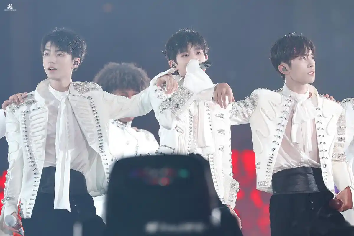 tfboys六周年演唱会王俊凯王源易烊千玺舞台出圈记录一览表
