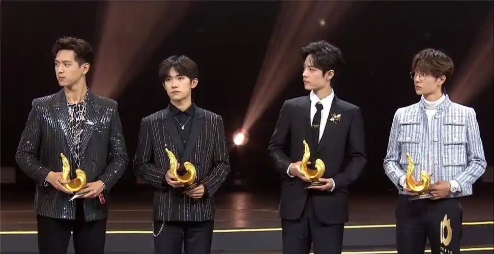 原创李现王一博肖战易烊千玺上演神仙同框李艾忍不住全程姨母笑