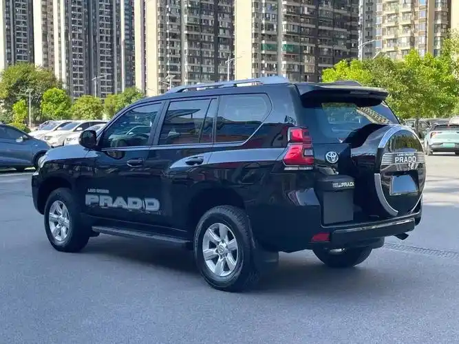 丰田普拉多霸道