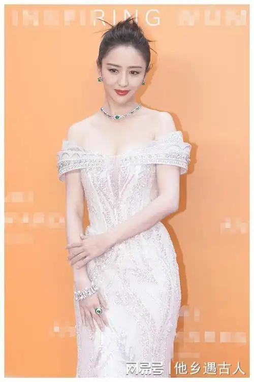 舒淇惠英红佟丽娅大气亮相红毯范丞丞陈都灵文淇气质不输