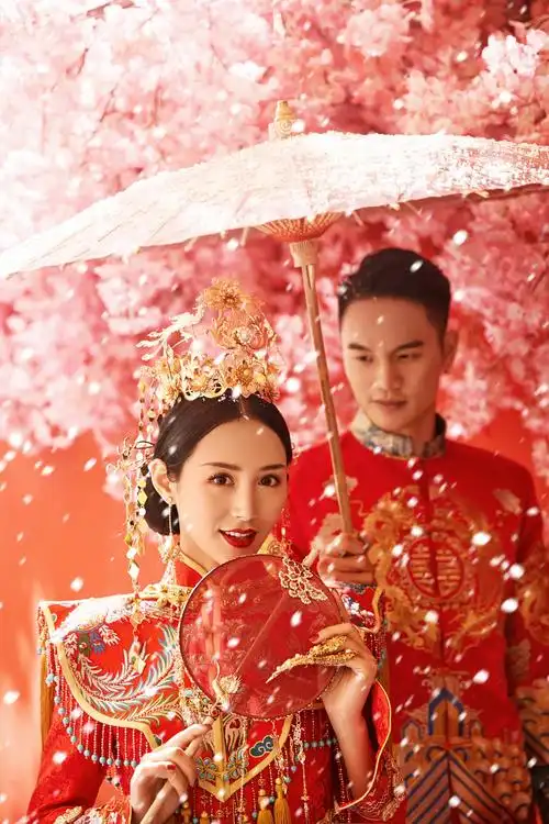费司摄影在西安拍摄中式婚纱照都需要注意哪几点