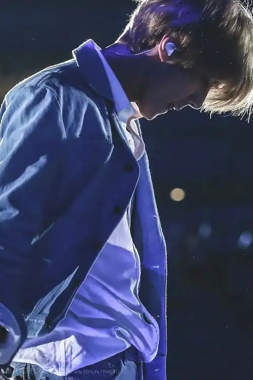 吴世勋高清壁纸