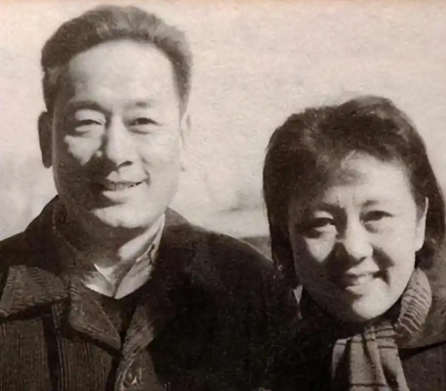 回顾一代男神庞学勤一句承诺照顾精神病妻子一生不离不弃