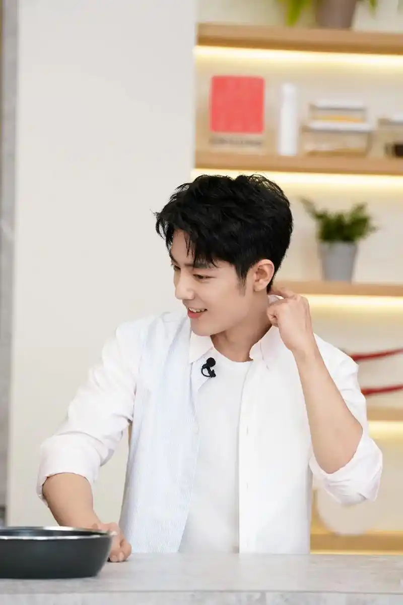 肖战王一博抖音的第一个作品