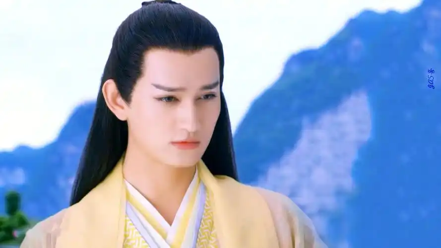 昙花一现后客串新剧差点没认出来_马可