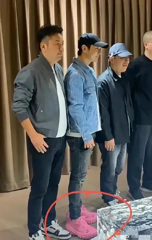 发现了黄晓明的真实身高