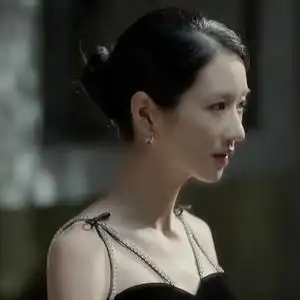 夏娃韩国明星李莱尔徐睿知同款黑色礼服吊带连衣裙修身露背丝绒裙