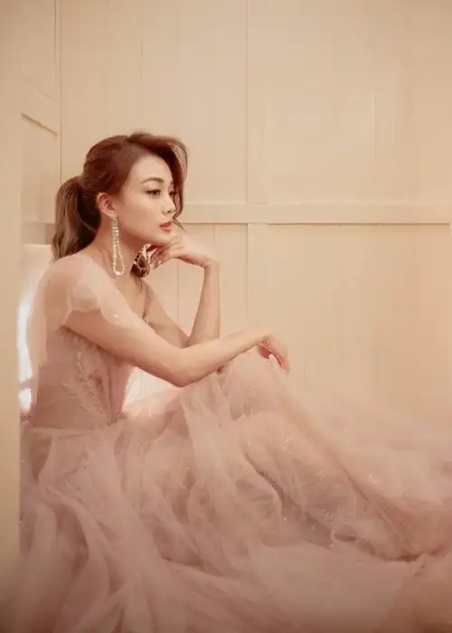 容祖儿首次参与作曲的全新单曲《东京人寿》上线 寄语珍惜当下