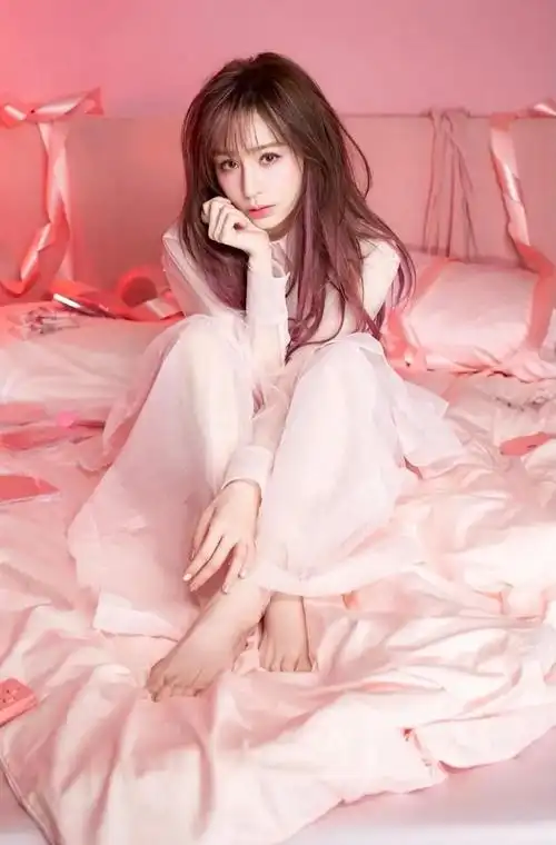 王心凌清纯绝美俏丽写真,楚楚动人!__财经头条