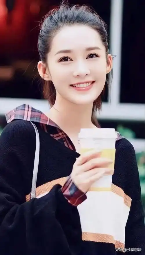 李沁高清壁纸四