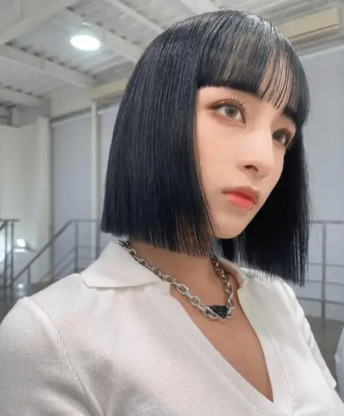 干净利落的"直短发"