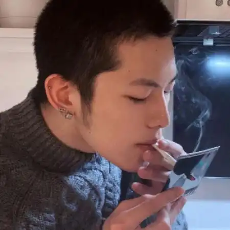 成熟男人头像,成熟男人头像稳重霸气图片大全-男生头像